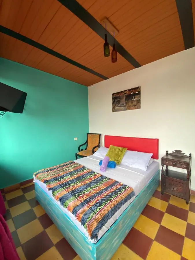 Havana Hostel Cali & Dance School